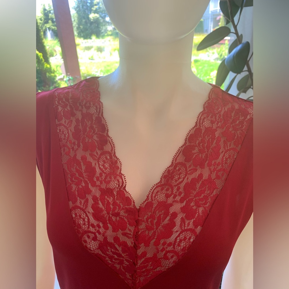 Sheilay Sz XL Red Camisole Tank Lace V-Neck, Stretchy